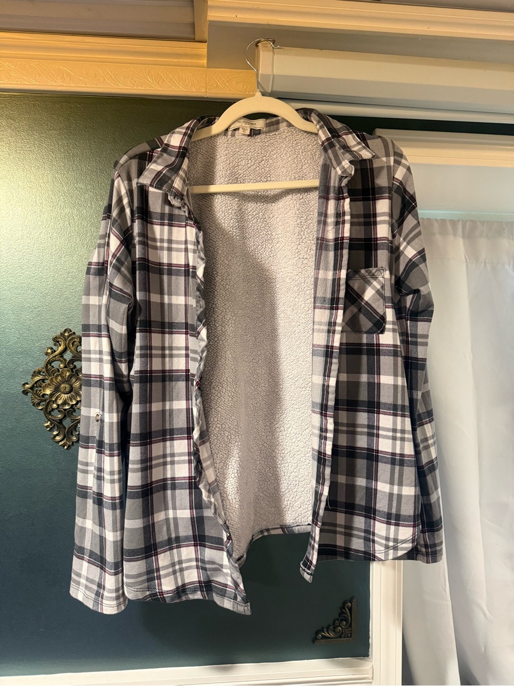 Gray Plaid fleece-Lined Button Up Shirt - Gray/red